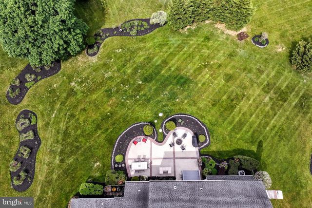 8 BRADFORD CT, Princeton Junction, NJ 08550