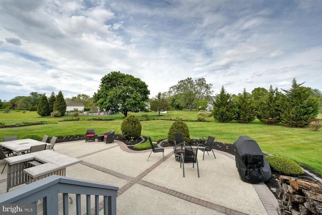8 BRADFORD CT, Princeton Junction, NJ 08550