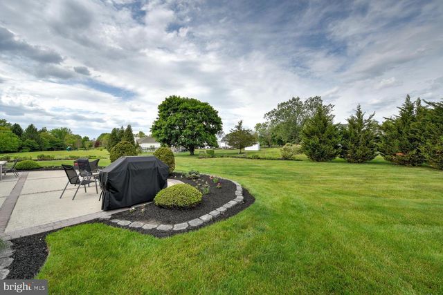 8 BRADFORD CT, Princeton Junction, NJ 08550