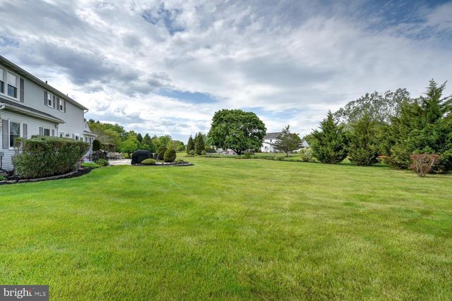 8 BRADFORD CT, Princeton Junction, NJ 08550