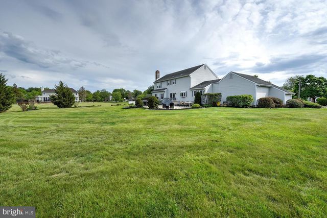 8 BRADFORD CT, Princeton Junction, NJ 08550