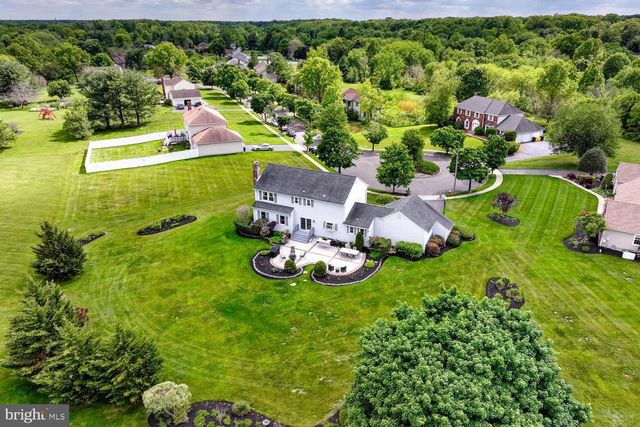 8 BRADFORD CT, Princeton Junction, NJ 08550
