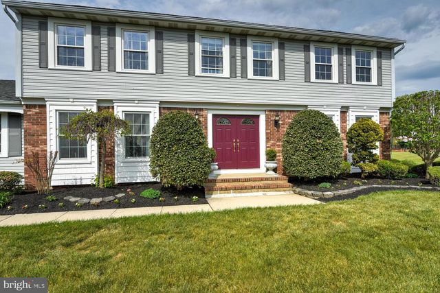 8 BRADFORD CT, Princeton Junction, NJ 08550