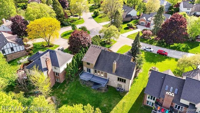 30779 Country Ridge Circle, Farmington Hills, MI 48331