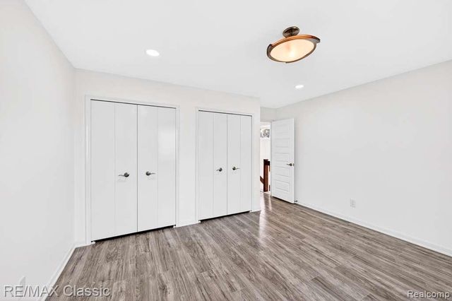 30779 Country Ridge Circle, Farmington Hills, MI 48331