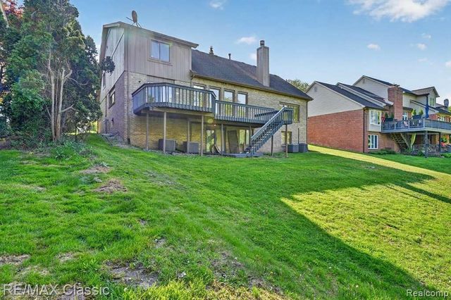 30779 Country Ridge Circle, Farmington Hills, MI 48331