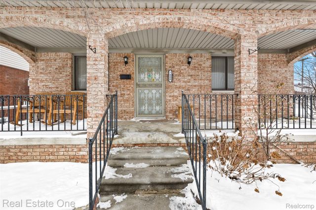 7000 Steadman Street, Dearborn, MI 48126