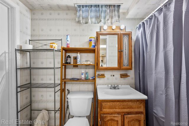 7000 Steadman Street, Dearborn, MI 48126