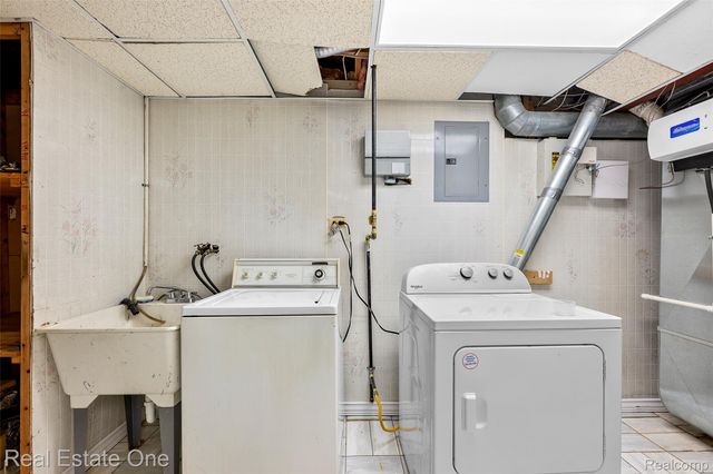 7000 Steadman Street, Dearborn, MI 48126