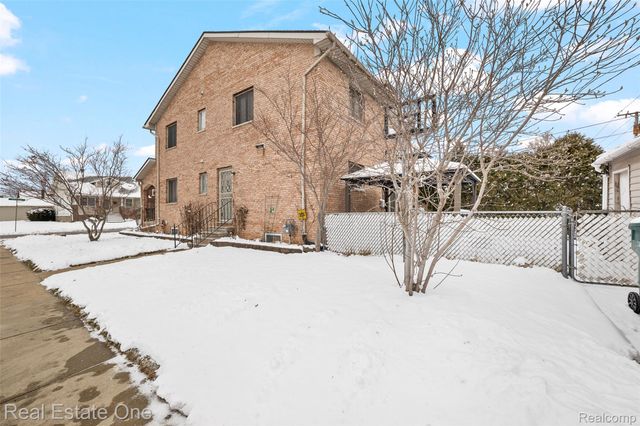 7000 Steadman Street, Dearborn, MI 48126