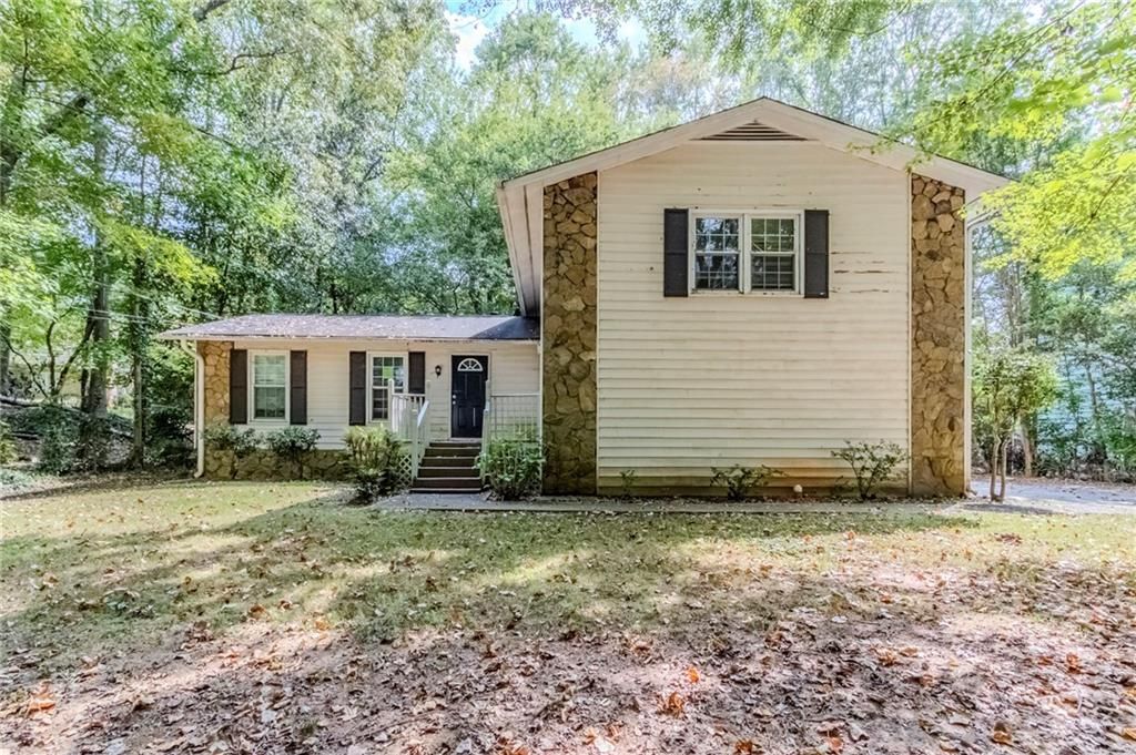 1075 Forest Heights Road, Stone Mountain, GA 30083