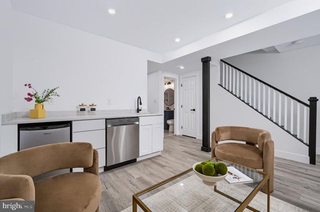 1830 M ST NE, Washington, DC 20002