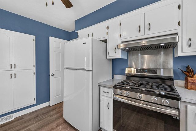 1616 S 167TH STREET, New Berlin, WI 53151