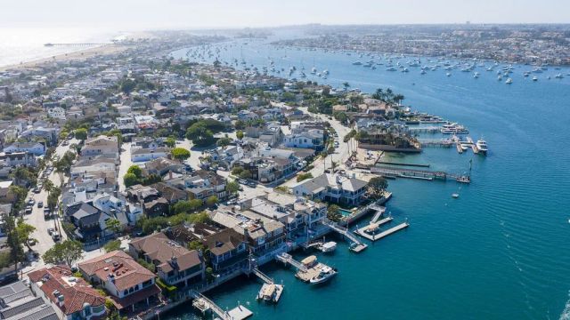 2137 Channel, Newport Beach, CA 92661