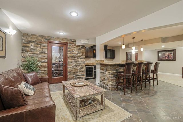 6915 Hampton Cove Court, Deerfield Twp., OH 45040