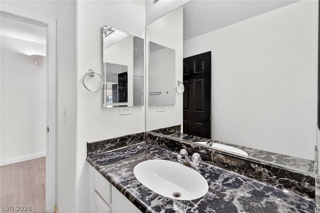 2130 Trebbiano Way, Las Vegas, NV 89156