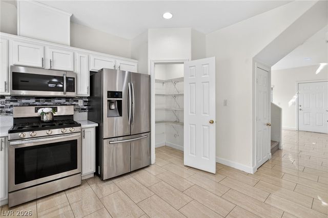 2130 Trebbiano Way, Las Vegas, NV 89156