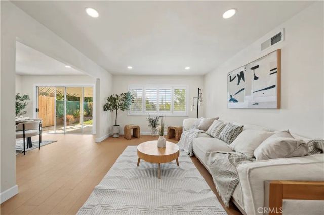 910 Eroica, Monterey Park, CA 91755