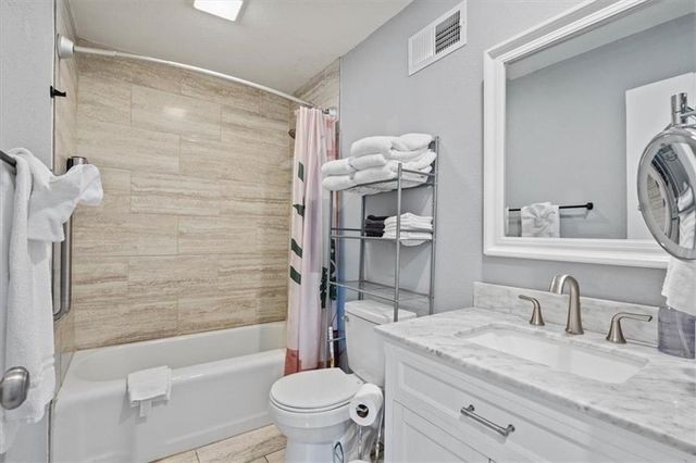 5000 S Crysler Avenue, Independence, MO 64055