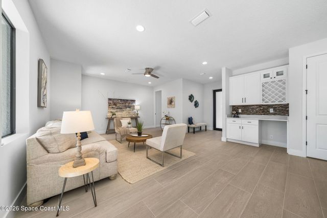 1356 Walthan Street SE, Palm Bay, FL 32909