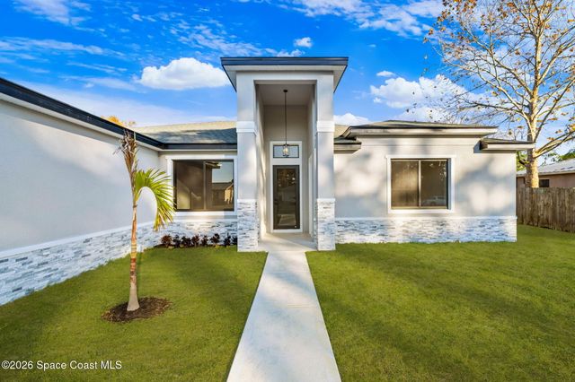 1356 Walthan Street SE, Palm Bay, FL 32909