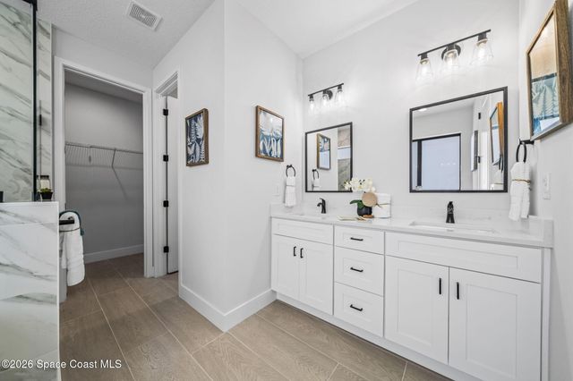 1356 Walthan Street SE, Palm Bay, FL 32909