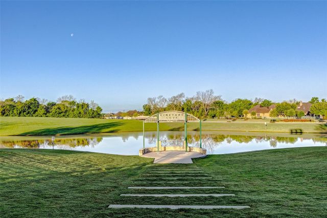 5318 Streamside Trail, Fulshear, TX 77441