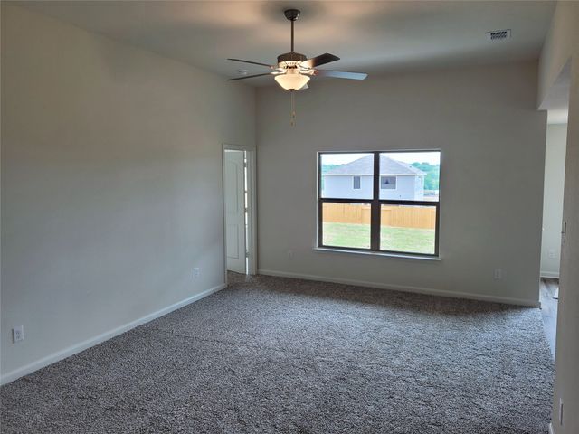 223 Drifter Drive, Newark, TX 76071