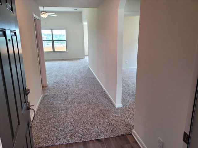 223 Drifter Drive, Newark, TX 76071