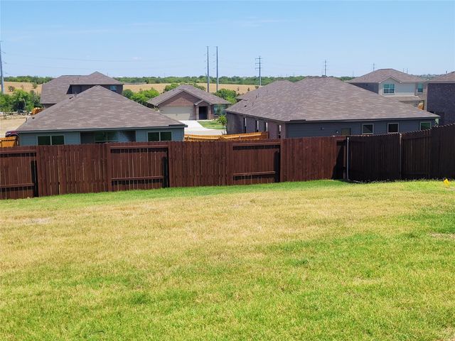 223 Drifter Drive, Newark, TX 76071