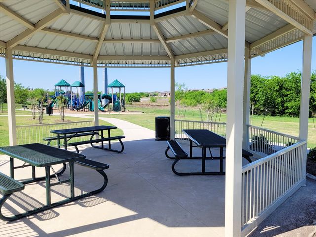 223 Drifter Drive, Newark, TX 76071