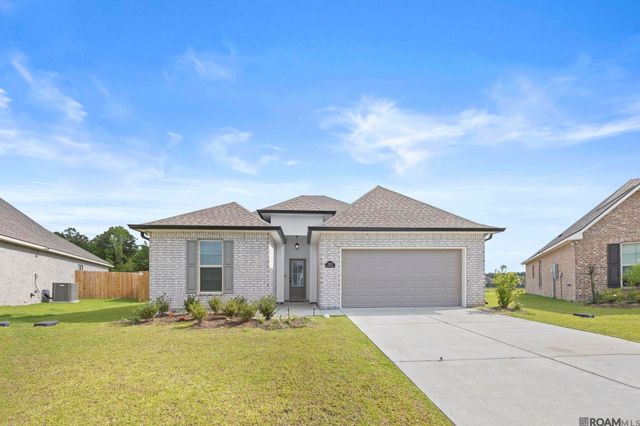11533 Densmore Dr, Denham Springs, LA 70726