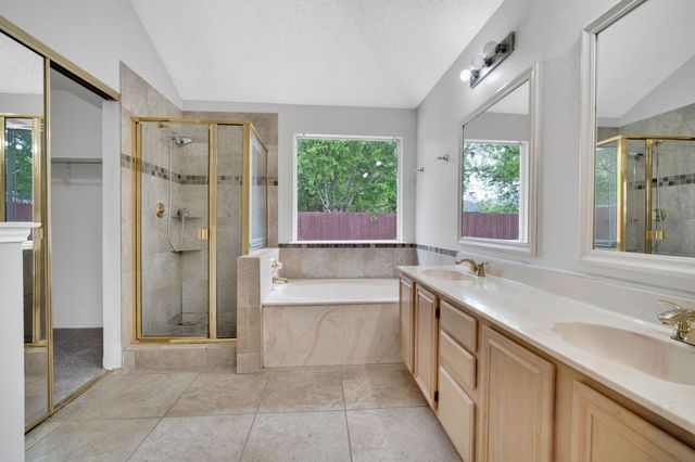5301 Rio Bravo Drive, Arlington, TX 76017