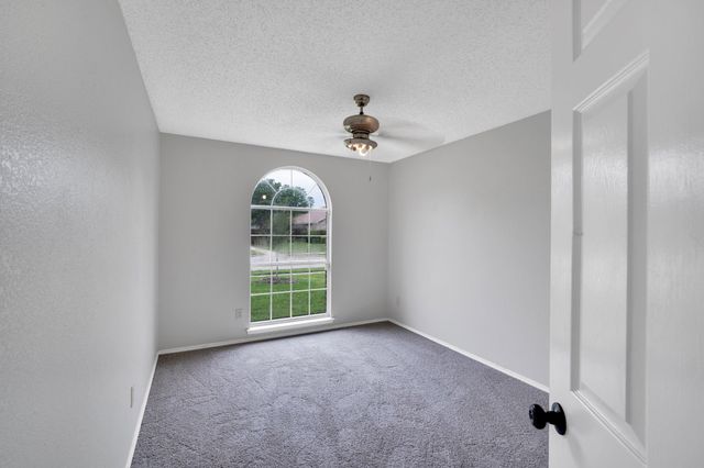 5301 Rio Bravo Drive, Arlington, TX 76017
