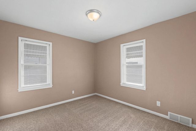 2869 S Mosley St, Wichita, KS 67216