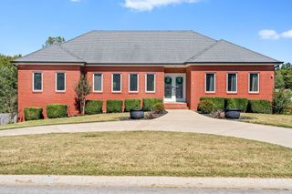 1404 Ambleside Dr, Clarksville, TN 37040
