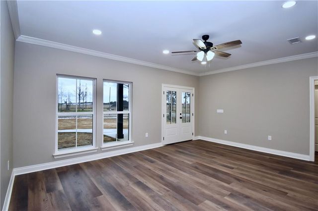 422 SOPHIE Lane, Pineville, LA 71423