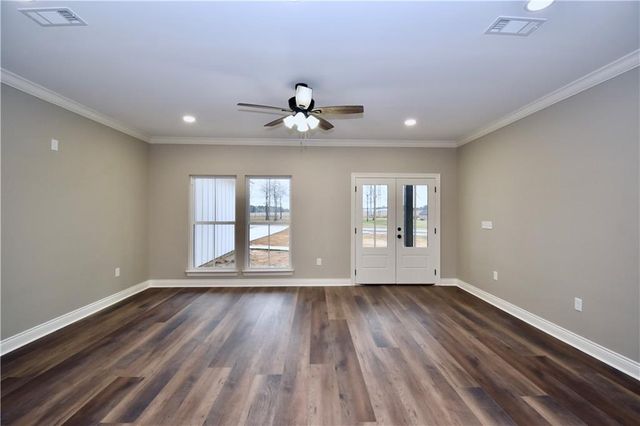 422 SOPHIE Lane, Pineville, LA 71423