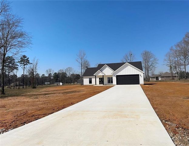422 SOPHIE Lane, Pineville, LA 71423
