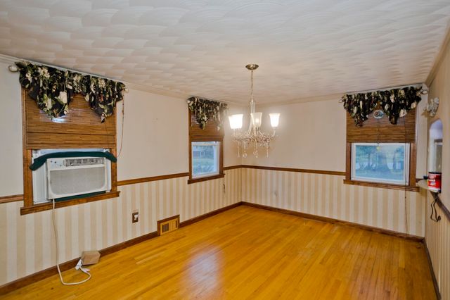 42 Glenn Dr, Wilbraham, MA 01095