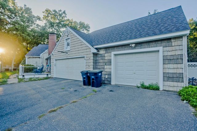 42 Glenn Dr, Wilbraham, MA 01095
