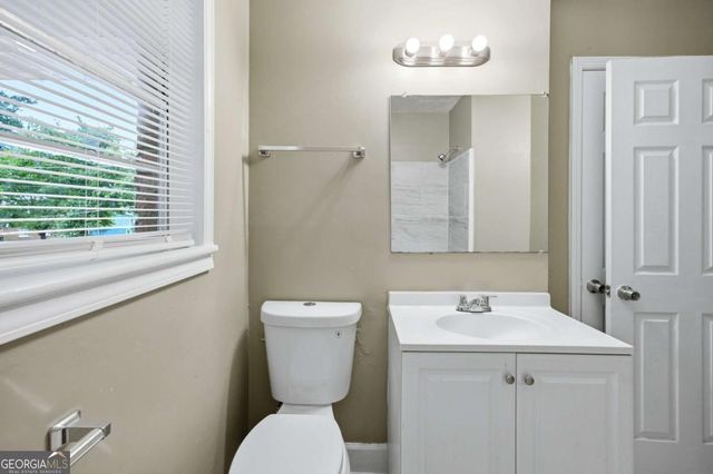 997 Pineglen Drive, Forest Park, GA 30297