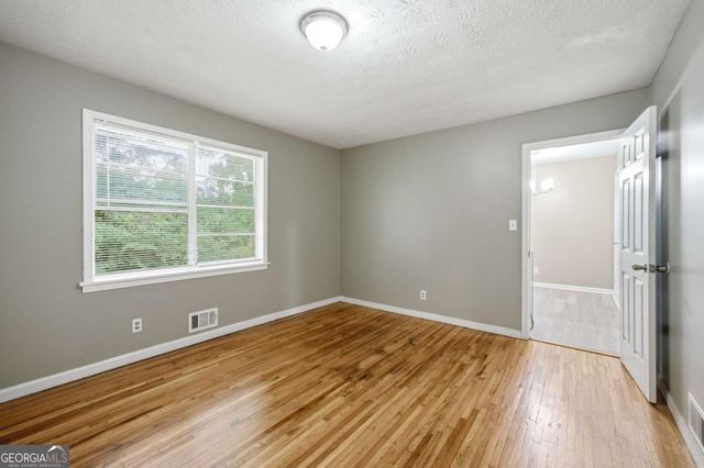 997 Pineglen Drive, Forest Park, GA 30297
