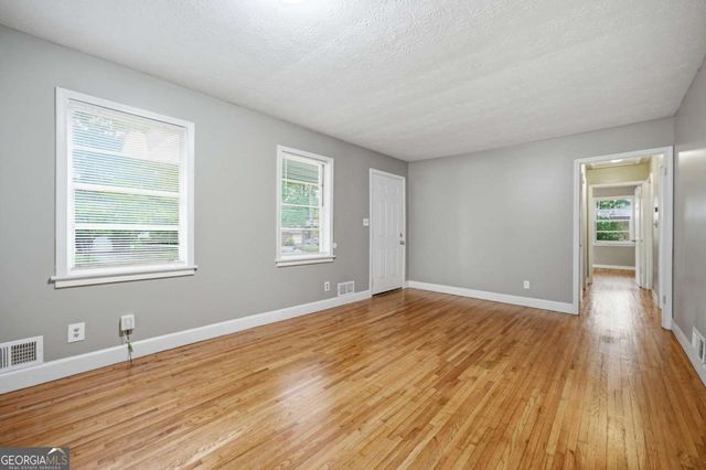 997 Pineglen Drive, Forest Park, GA 30297