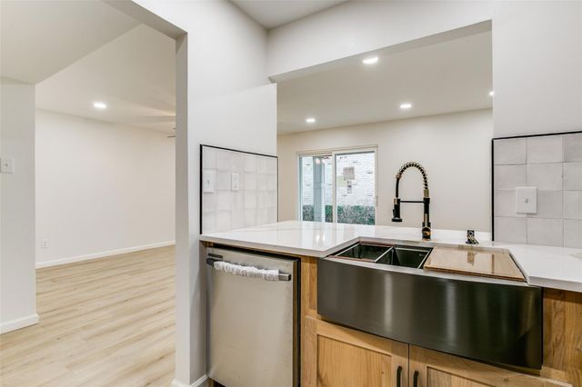 5881 Preston View Boulevard 151, Dallas, TX 75240