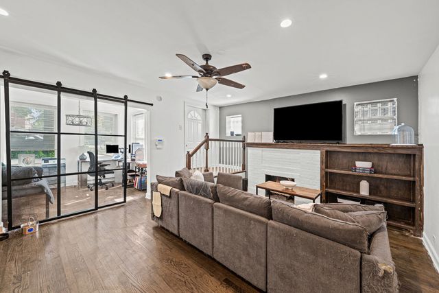 4600 N Saint Louis Avenue GARDEN, Chicago, IL 60625