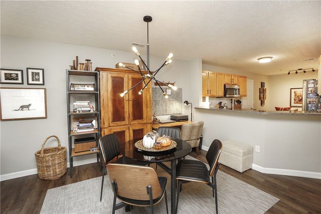 1320 Shadowood Trail, Maineville, OH 45039