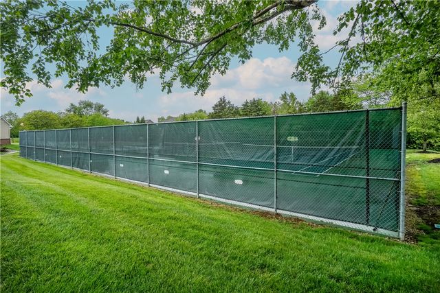 1320 Shadowood Trail, Maineville, OH 45039