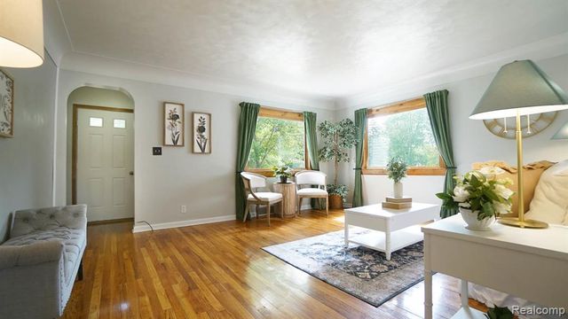 3420 Rivercrest Court, Midland, MI 48640