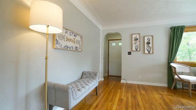 3420 Rivercrest Court, Midland, MI 48640